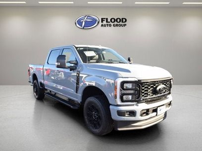 New 2026 Ford F350 Lariat w/ Black Appearance Package
