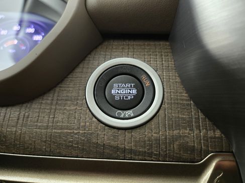 Used 2024 RAM 3500 Limited image 26