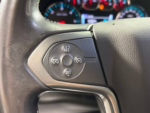 Used 2017 Chevrolet Silverado 1500 LT w/ Midnight Edition AWD/4WD image 31