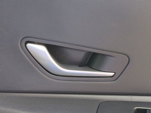 Used 2024 Hyundai Elantra SEL FWD image 35
