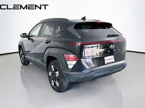 Certified 2025 Hyundai Kona SEL AWD/4WD image 10