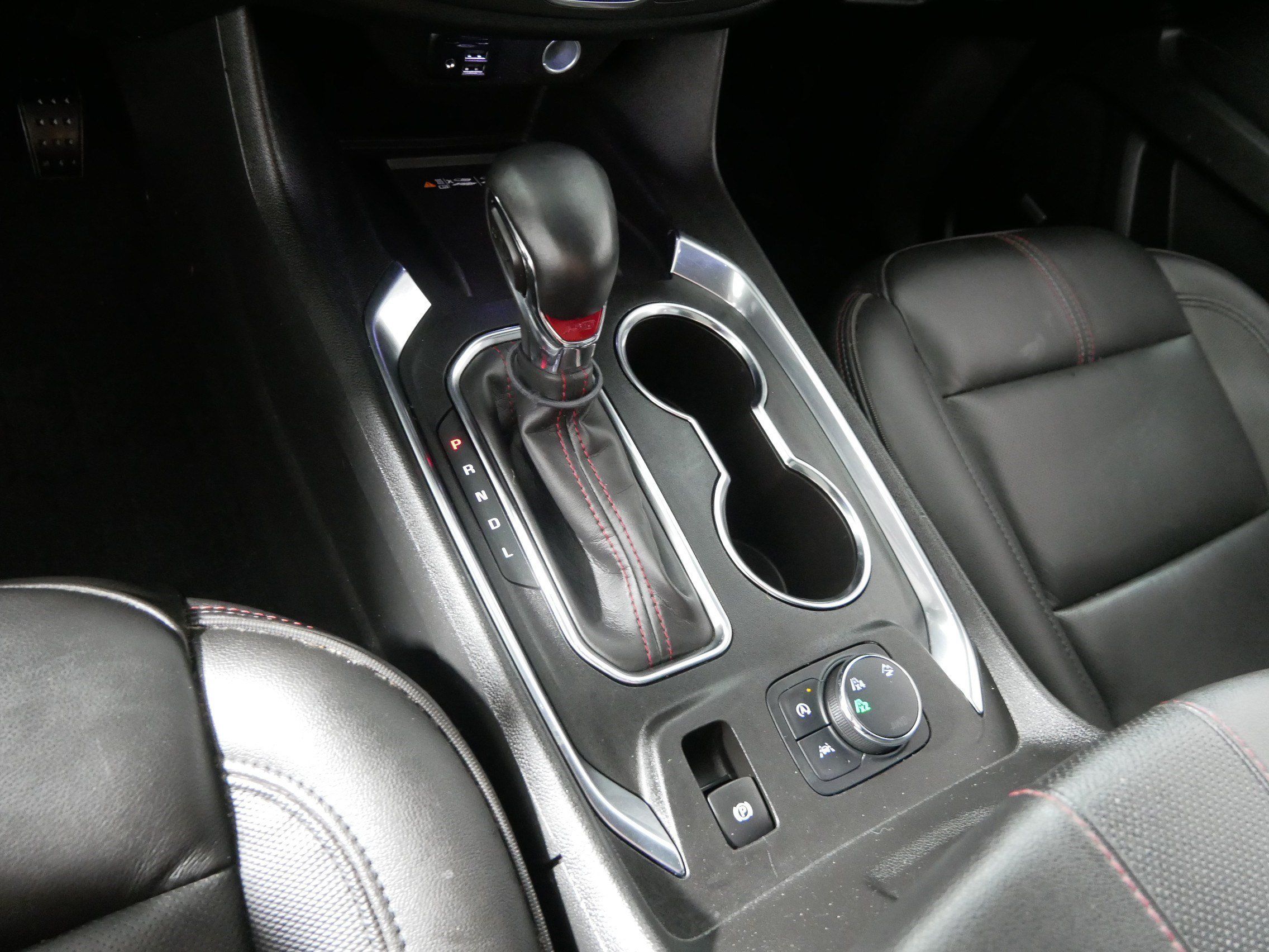 Used 2023 Chevrolet Traverse RS AWD/4WD image 24
