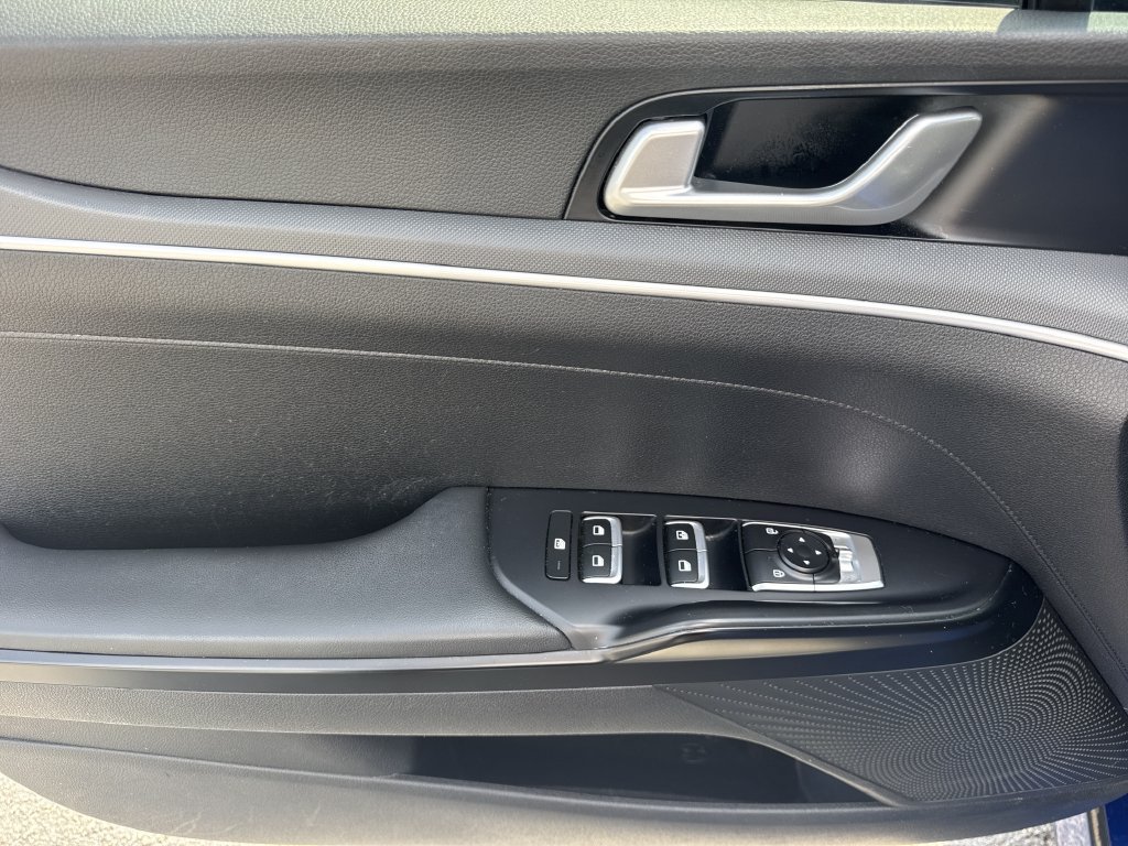 Used 2023 Kia K5 GT-Line w/ GT-Line Premium Package FWD image 10