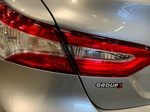 Used 2020 Toyota Camry LE w/ Carpet Mat Package image 27