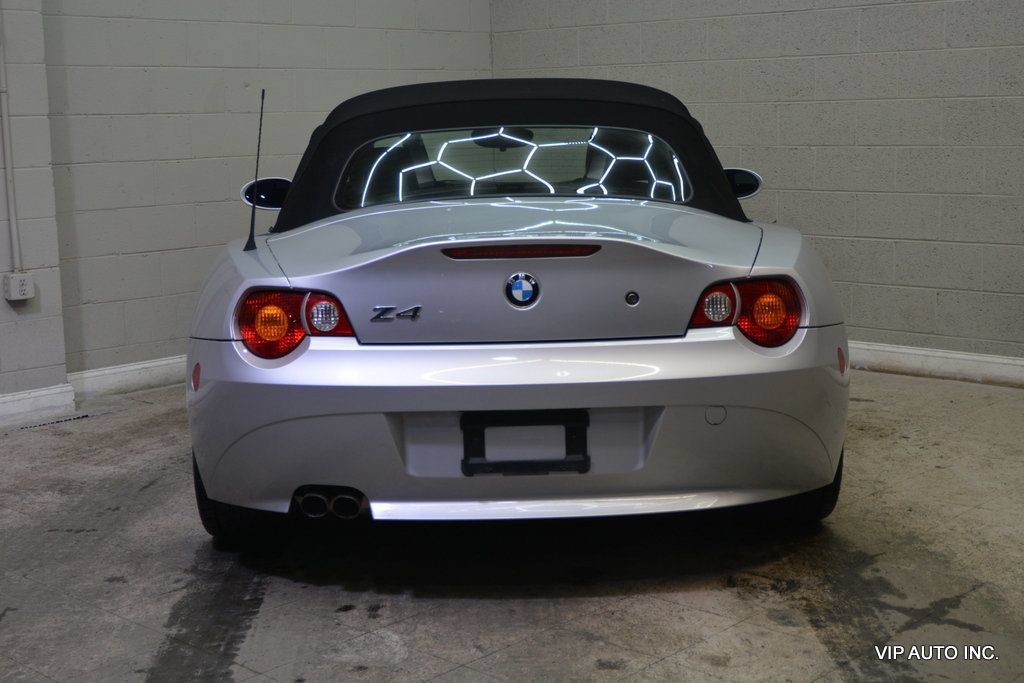 Used 2003 BMW Z4 3.0i RWD image 12