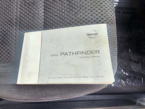 Used 2003 Nissan Pathfinder SE image 12