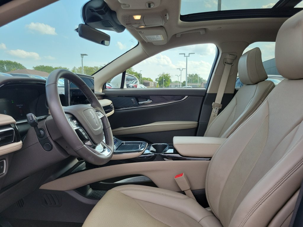 Certified 2023 Lincoln Nautilus Reserve AWD/4WD image 20