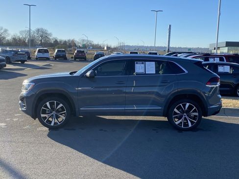 Used 2024 Volkswagen Atlas Cross Sport SEL Premium R-Line image 4