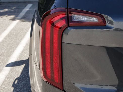 Used 2020 Kia Telluride S FWD image 14