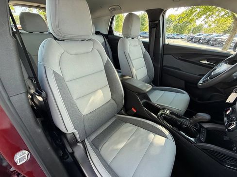 Used 2022 Chevrolet TrailBlazer LS AWD/4WD image 24