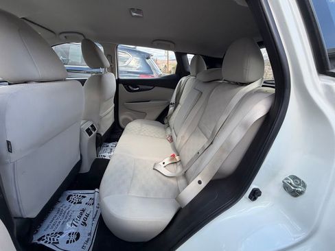 Used 2018 Nissan Rogue Sport SV w/ SV All-Weather Package image 10