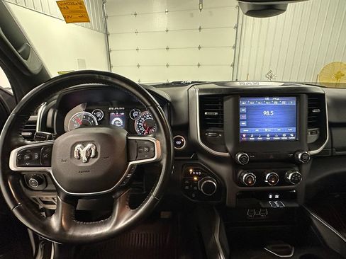 Used 2021 RAM 1500 Big Horn AWD/4WD image 36