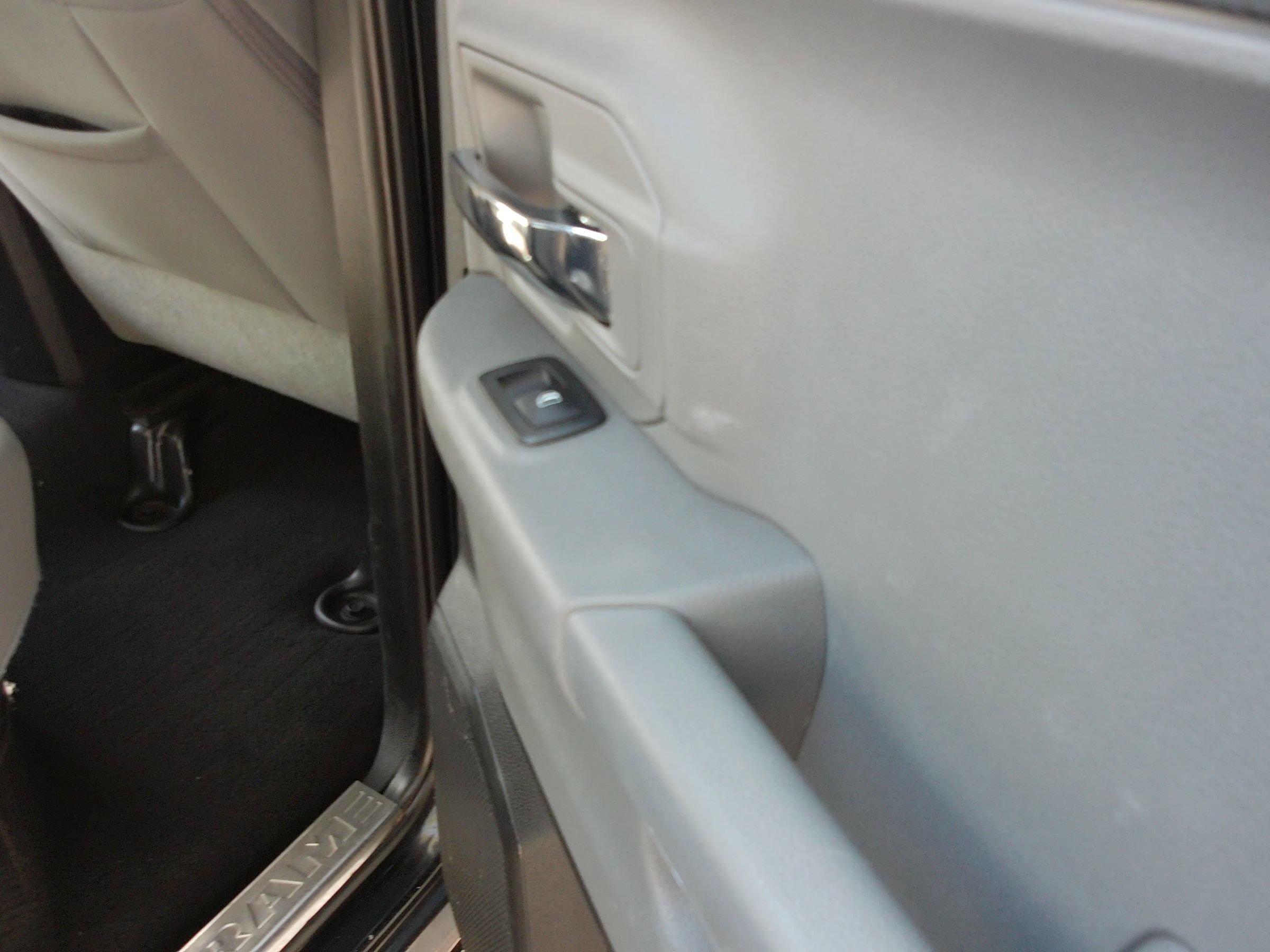 Used 2016 RAM 1500 Lone Star RWD image 29