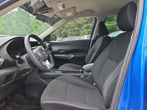 Used 2023 Nissan Kicks SV FWD image 14