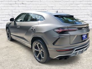 Used 2022 Lamborghini Urus video 2