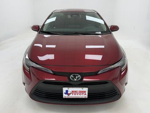 Used 2026 Toyota Corolla LE FWD image 2