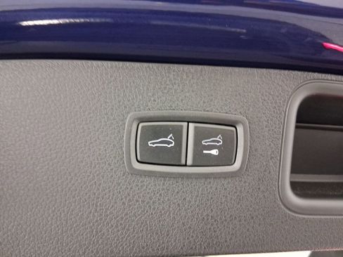 Used 2023 Porsche Macan image 34