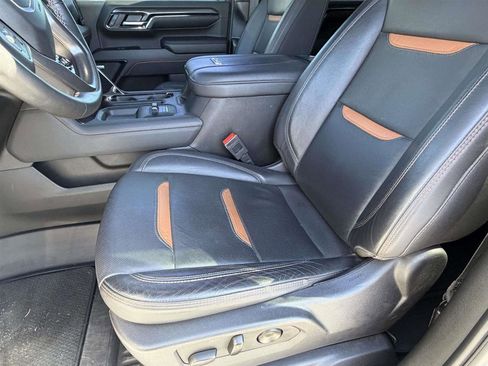 Used 2024 GMC Sierra 2500 AT4 w/ AT4 Premium Plus Package image 26