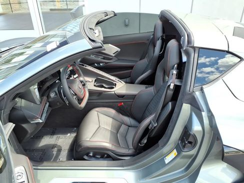 Used 2023 Chevrolet Corvette Stingray Premium Cpe w/ Z51 Performance Package RWD image 23