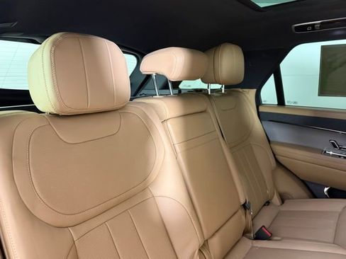 Used 2023 Land Rover Range Rover Sport SE AWD/4WD image 28