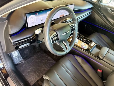 Used 2025 Genesis G80 2.5T AWD/4WD image 10