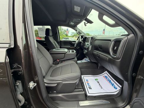 Used 2020 Chevrolet Silverado 1500 RST AWD/4WD image 11