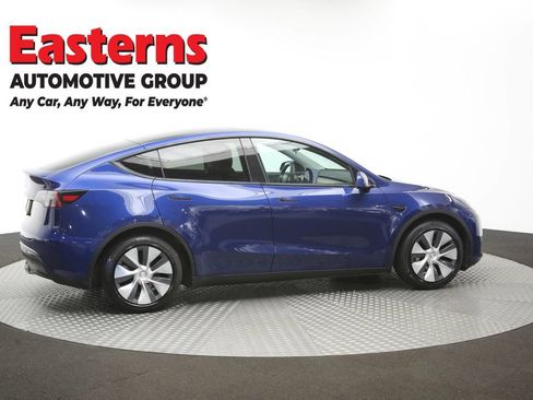 Used 2022 Tesla Model Y Long Range AWD/4WD image 37