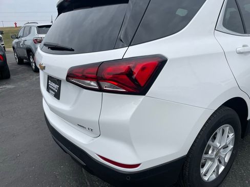 Used 2024 Chevrolet Equinox LT AWD/4WD image 28