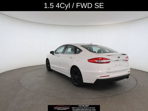 Used 2019 Ford Fusion SE w/ Equipment Group 151A FWD image 12