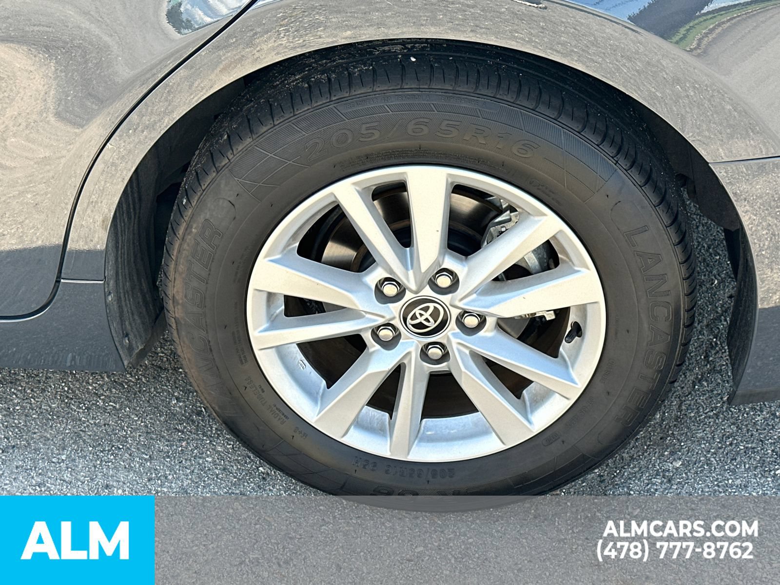 Used 2025 Toyota Camry LE FWD image 22