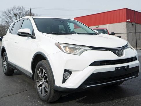 Used 2018 Toyota RAV4 XLE image 36
