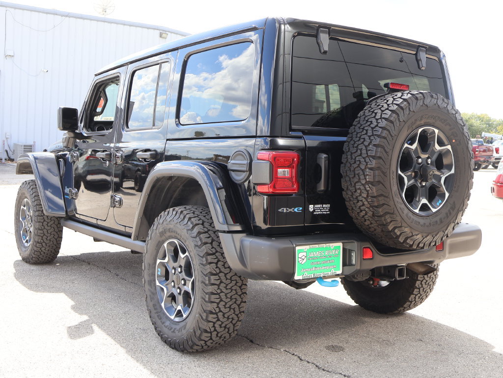 Used 2023 Jeep Wrangler Unlimited Rubicon 4xe w/ Steel Bumper Group AWD/4WD image 3