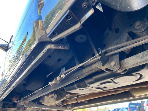 Used 2018 RAM 1500 Tradesman w/ Chrome Appearance Group image 35