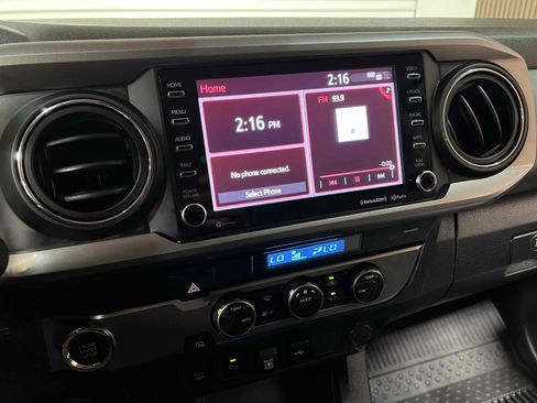 Used 2023 Toyota Tacoma SR5 RWD image 7