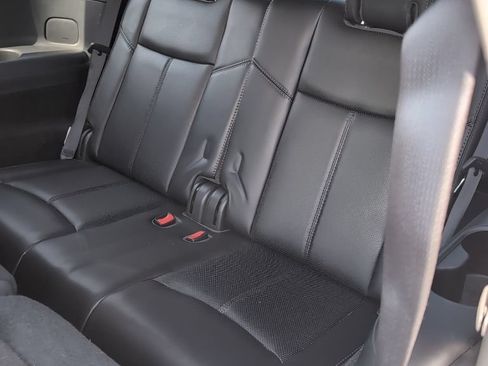 Used 2020 Nissan Pathfinder Platinum AWD/4WD image 9