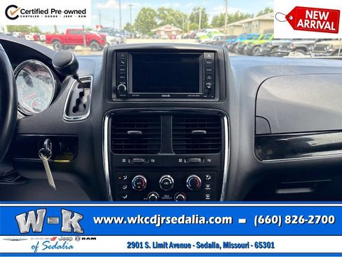 Used 2020 Dodge Grand Caravan SE FWD image 32