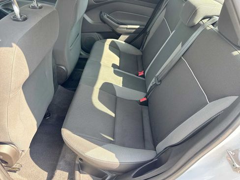 Used 2012 Ford Focus SE FWD image 18