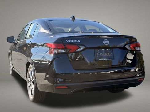 Used 2023 Nissan Versa SV FWD image 3