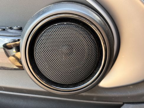 Used 2024 MINI Cooper 2-Door Hardtop FWD image 38