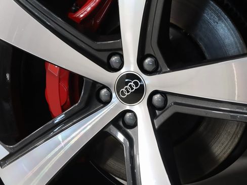 Used 2024 Audi SQ8 Premium Plus image 19