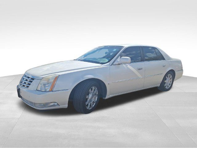 Used 2009 Cadillac DTS FWD image 3