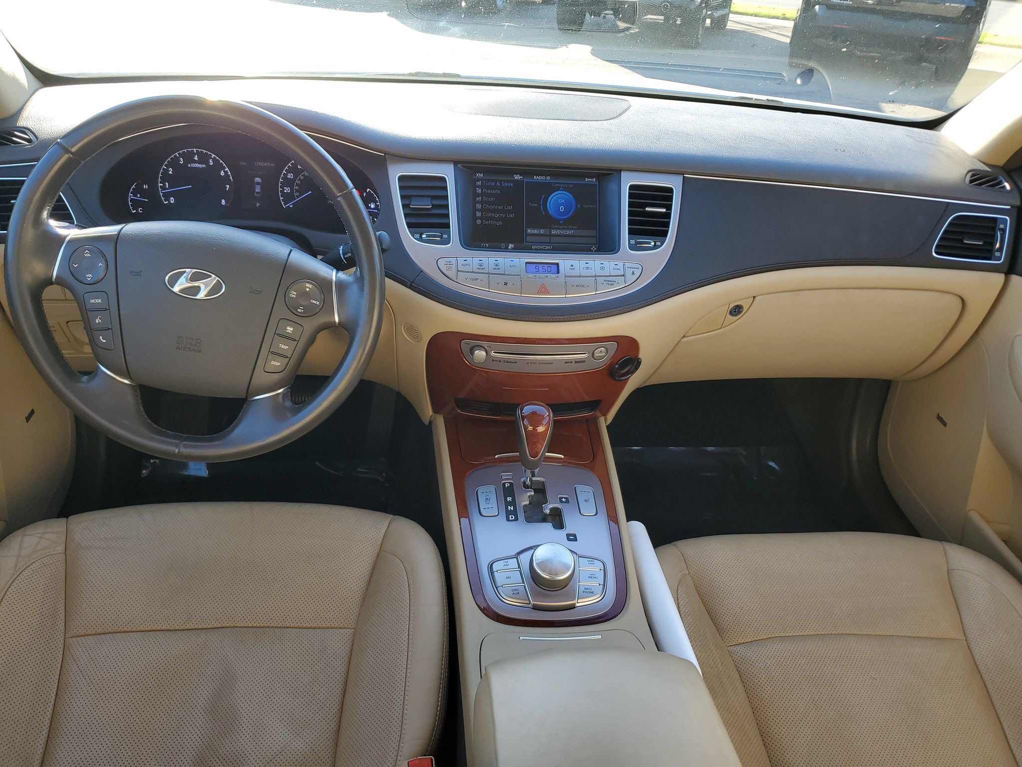 Used 2012 Hyundai Genesis 3.8 w/ Premium Pkg RWD image 9