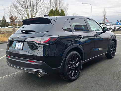 Certified 2025 Honda HR-V Sport image 5