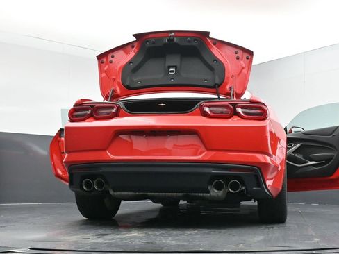 Used 2020 Chevrolet Camaro LT image 29