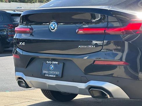Used 2023 BMW X4 xDrive30i image 11