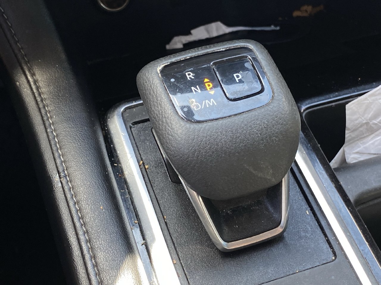 Used 2022 Nissan Pathfinder SL w/ SL Premium Package FWD image 8