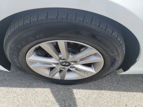 Used 2016 Hyundai Sonata SE FWD image 25