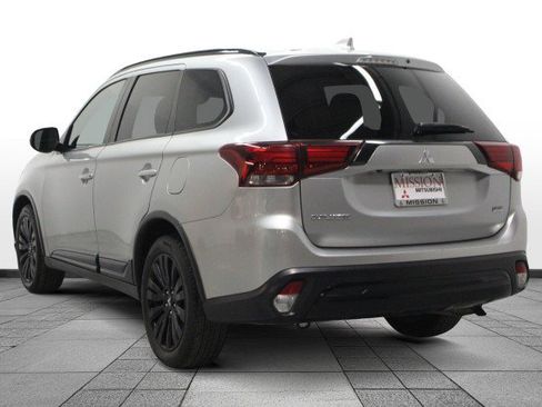 Used 2020 Mitsubishi Outlander LE image 5