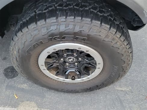 Certified 2023 Ford Bronco Black Diamond w/ Sasquatch Package image 10