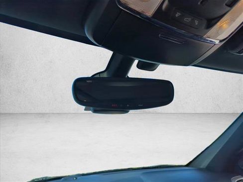 Used 2017 Jeep Grand Cherokee Limited w/ Luxury Group II image 11